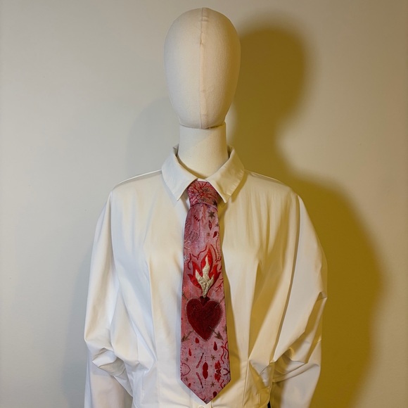 New Sacred Heart & Eternal Flame Graphic Tie - Pink/Red - Picture 5 of 6